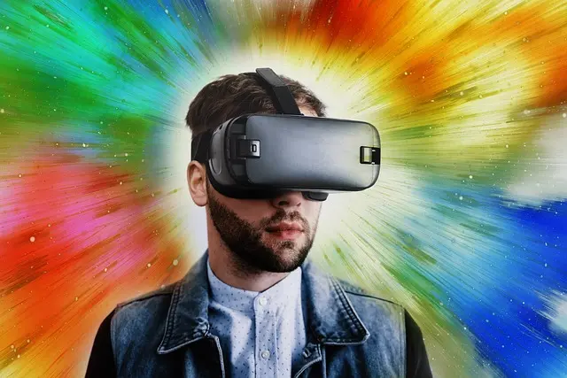 How Virtual Reality Improves Automotive Maintenance Training